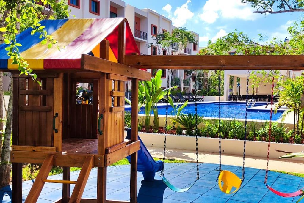 Departamento Nuevo Con Alberca En * Cancún